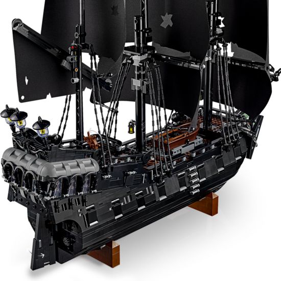 LEGO 10365 verhuur bij Allemaal Steentjes